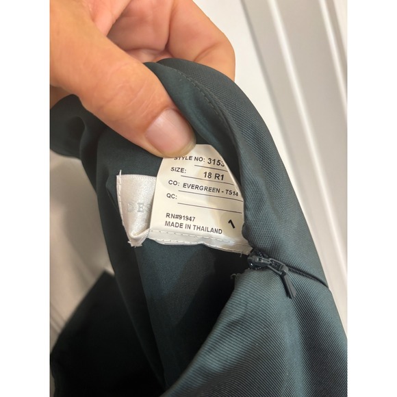 NWT Dessy Collection Square-Neck Satin Maxi Dress with Full Skirt Evergreen 18 - Picture 7 of 7